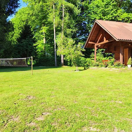 Vila Silent Orchard Naklo Exteriér fotografie
