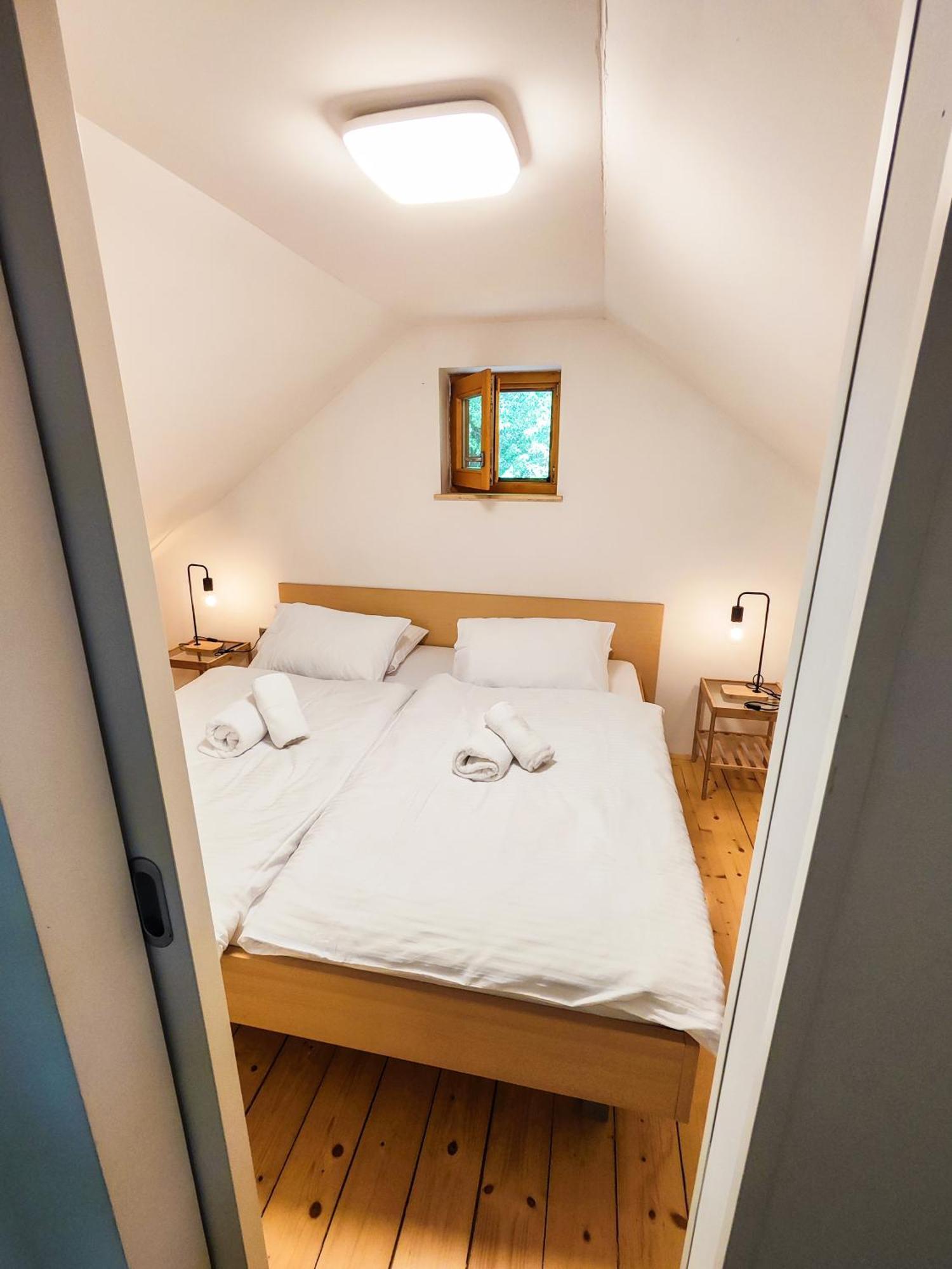 Vila Silent Orchard Naklo Exteriér fotografie