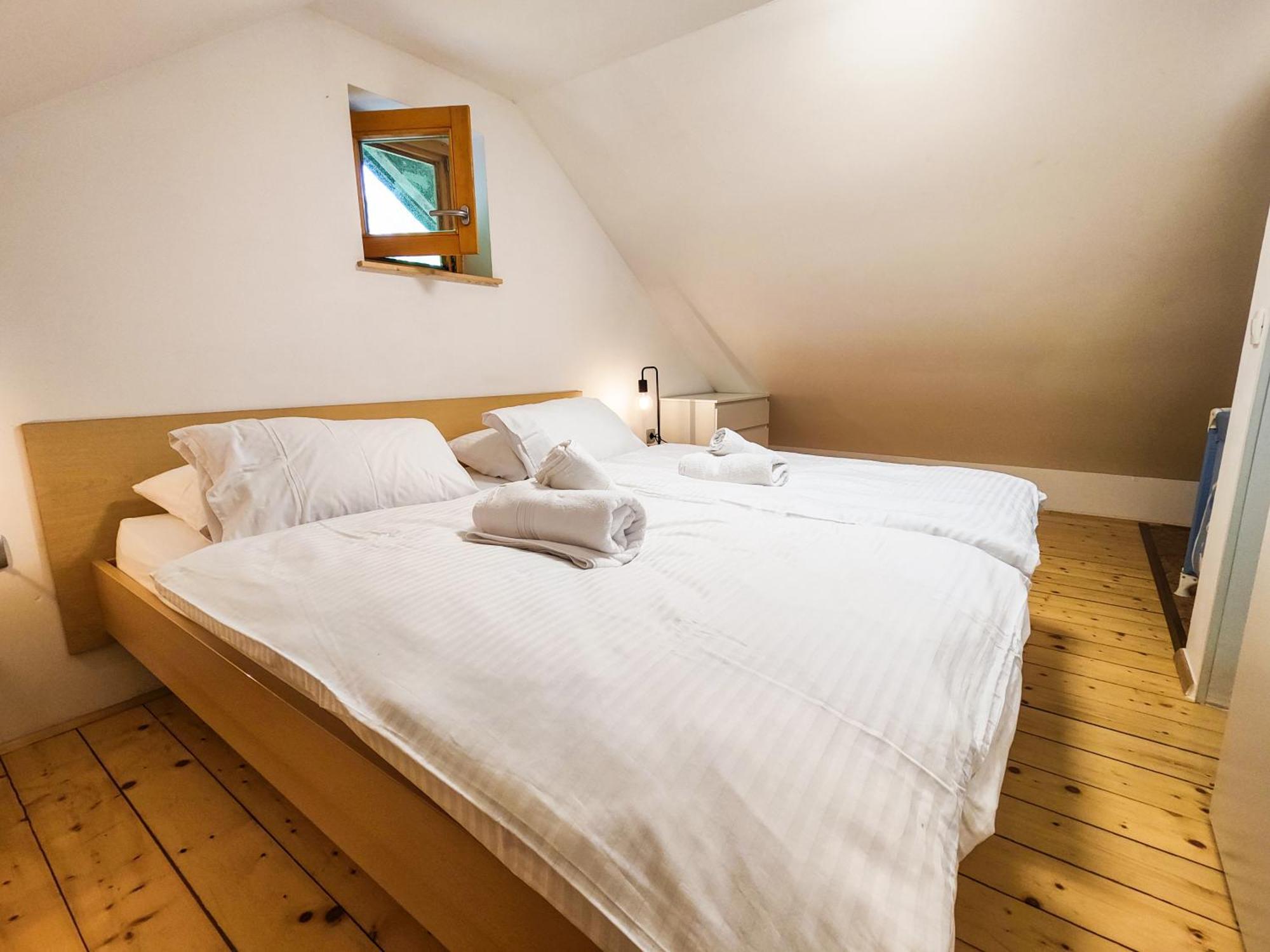 Vila Silent Orchard Naklo Exteriér fotografie